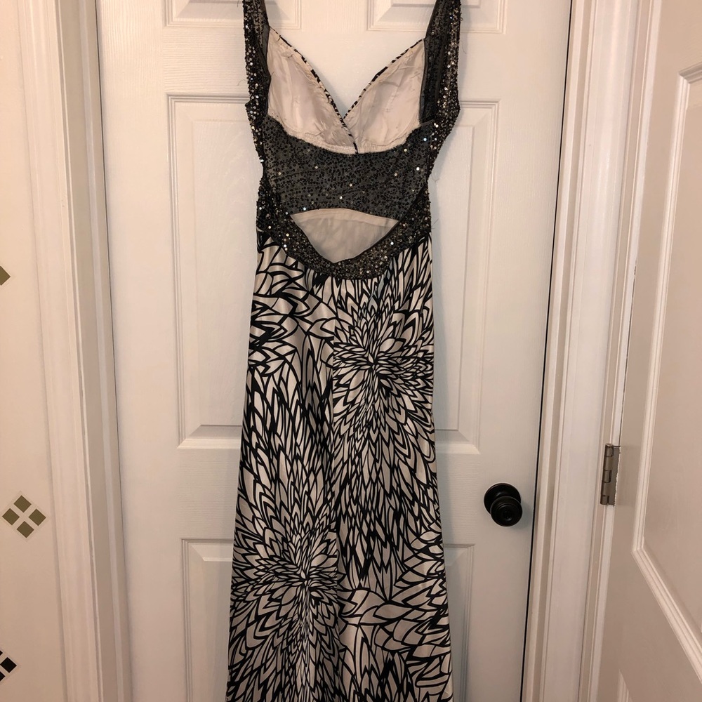 Prom Dress - Picture 4 of 5